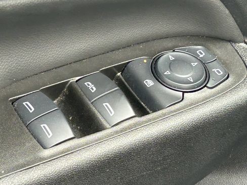 Used 2024 Chevrolet Equinox LT AWD/4WD image 27