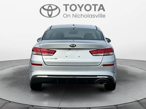 Used 2020 Kia Optima LX image 5