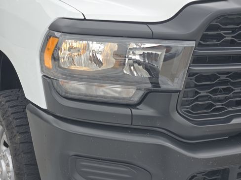 Used 2024 RAM 2500 Tradesman AWD/4WD image 11