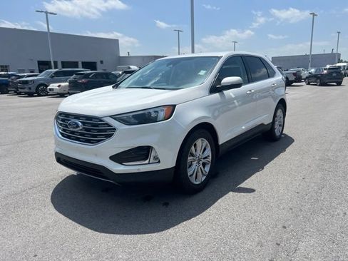 Used 2023 Ford Edge Titanium AWD/4WD image 3