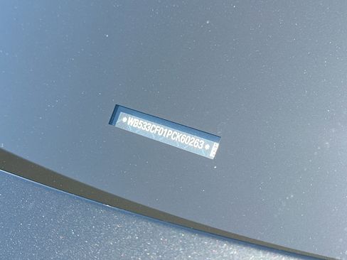 Used 2023 BMW iX M60 image 9