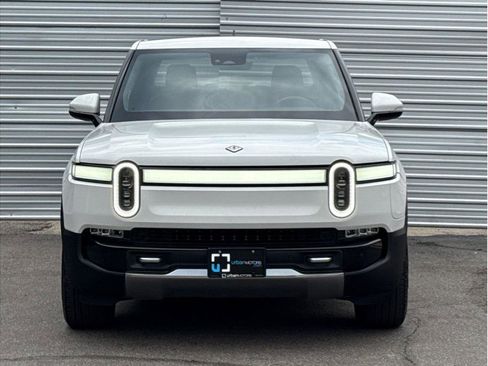 Used 2022 Rivian R1T Launch Edition image 13