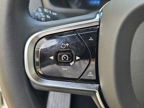 Certified 2023 Volvo XC90 B6 Ultimate w/ Lounge Package AWD/4WD image 27