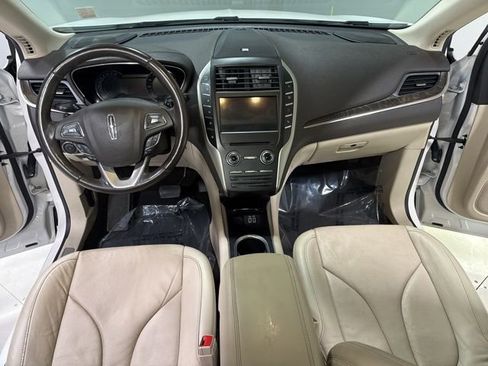 Used 2019 Lincoln MKC Reserve AWD/4WD image 17