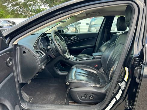 Used 2015 Chrysler 200 C FWD image 10