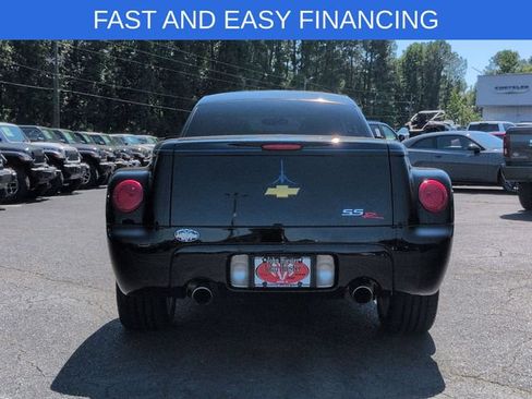 Used 2003 Chevrolet SSR RWD image 4