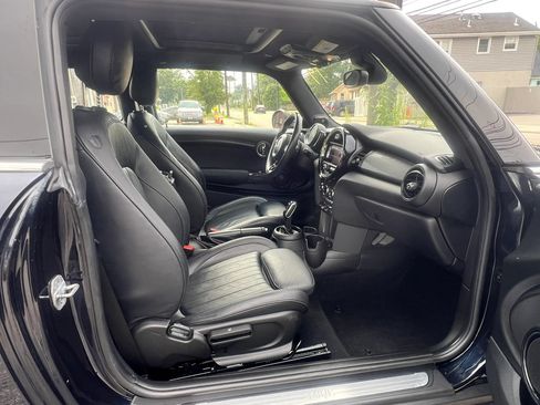 Used 2020 MINI Cooper 2-Door Hardtop FWD image 28