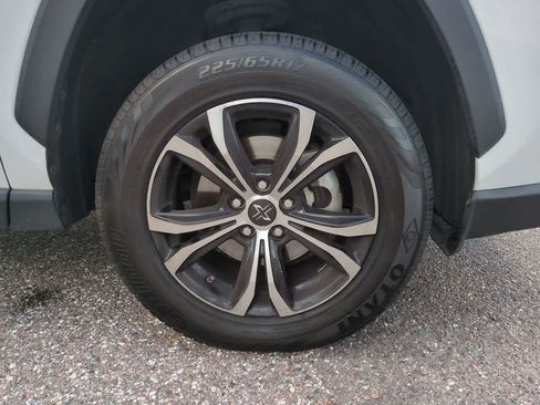 Used 2022 Toyota RAV4 LE FWD image 11