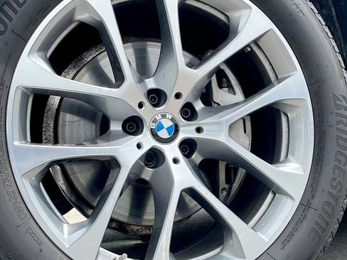 Used 2025 BMW X5 xDrive40i w/ Premium Package AWD/4WD image 26