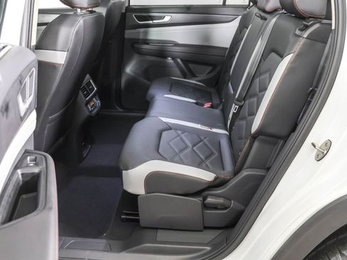 New 2026 Volkswagen Atlas Peak Edition image 33