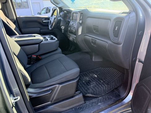 Used 2021 Chevrolet Silverado 1500 Custom w/ LPO, Blackout Package image 26