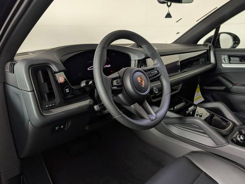 New 2026 Porsche Cayenne AWD/4WD image 4