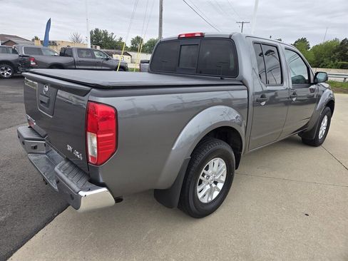 Used 2016 Nissan Frontier SV w/ SV Value Truck Package AWD/4WD image 3