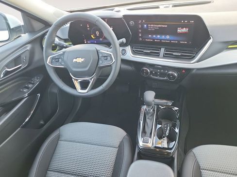 New 2026 Chevrolet Trax LT w/ Driver Confidence Package image 12