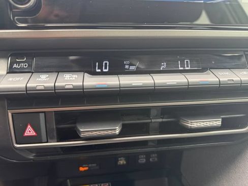 Used 2025 Toyota Camry LE w/ Convenience Package FWD image 7