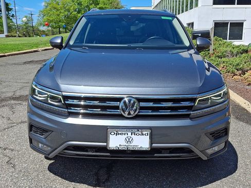 Used 2019 Volkswagen Tiguan SEL Premium AWD/4WD image 2