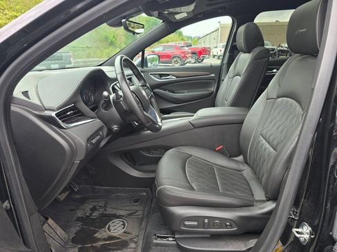 Certified 2023 Buick Enclave Avenir w/ Trailering Package, 5000 lbs. AWD/4WD image 4