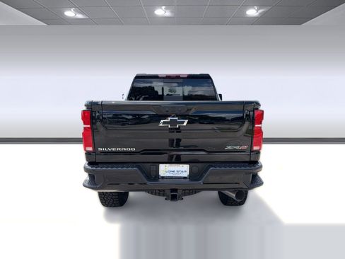 Certified 2026 Chevrolet Silverado 2500 ZR2 AWD/4WD image 9