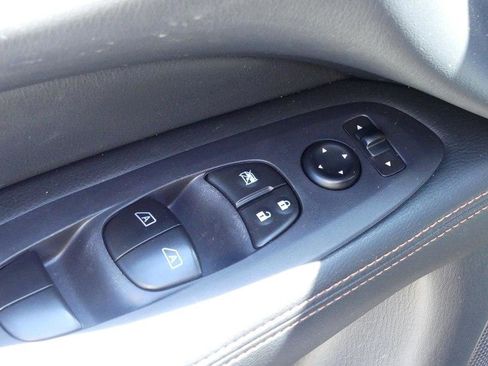 Used 2019 Nissan Pathfinder SV w/ Rock Creek Edition AWD/4WD image 10