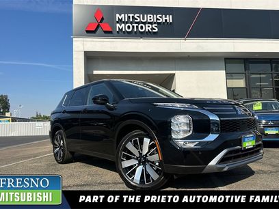 New 2025 Mitsubishi Outlander SE