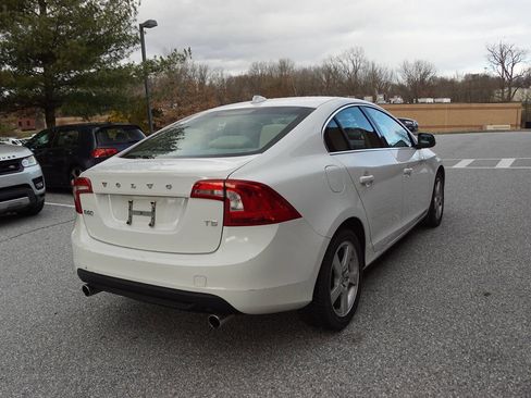 Used 2012 Volvo S60 T5 image 7