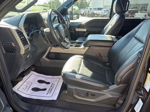 Used 2022 Ford F250 Lariat w/ Lariat Ultimate Package AWD/4WD image 6