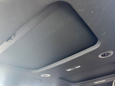 Used 2024 Chevrolet Traverse Premier w/ Redline Edition image 35