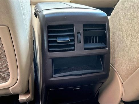 Used 2017 Mercedes-Benz GLE 350 4MATIC image 11