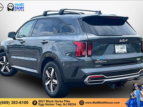 Used 2023 Kia Sorento S w/ Panoramic Sunroof Package FWD image 11