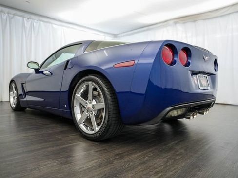 Used 2007 Chevrolet Corvette Coupe w/ Preferred Equipment Group RWD image 25