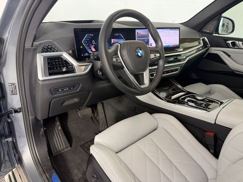 Used 2024 BMW X5 sDrive40i w/ Premium Package RWD image 4