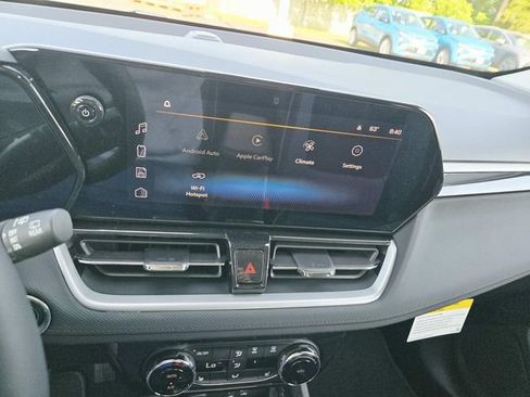 New 2026 Chevrolet TrailBlazer LT w/ Convenience Package FWD image 17