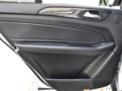 Used 2019 Mercedes-Benz GLS 450 4MATIC w/ Premium 1 Package image 24