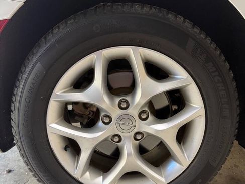 Used 2020 Chrysler Pacifica Limited image 19