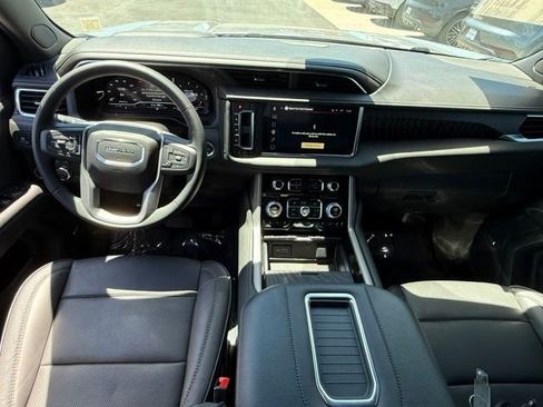 Used 2024 GMC Yukon Denali AWD/4WD image 21