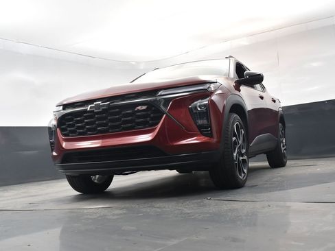 Used 2025 Chevrolet Trax RS image 20