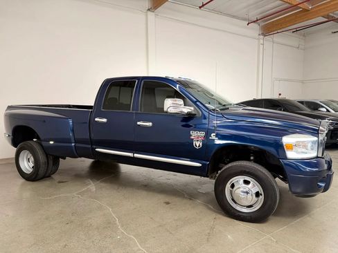 Used 2007 Dodge Ram 3500 Truck Laramie AWD/4WD image 5