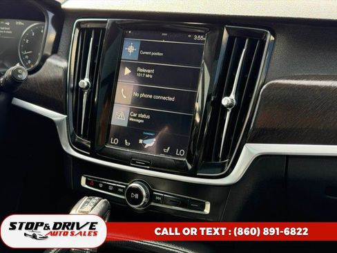 Used 2017 Volvo V90 T6 Cross Country AWD/4WD image 12