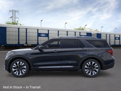 New 2026 Ford Explorer Platinum w/ LUX Leather Package AWD/4WD image 3