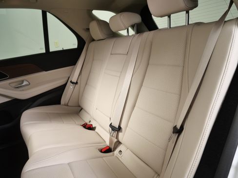 Used 2026 Mercedes-Benz GLE 350 4MATIC image 17