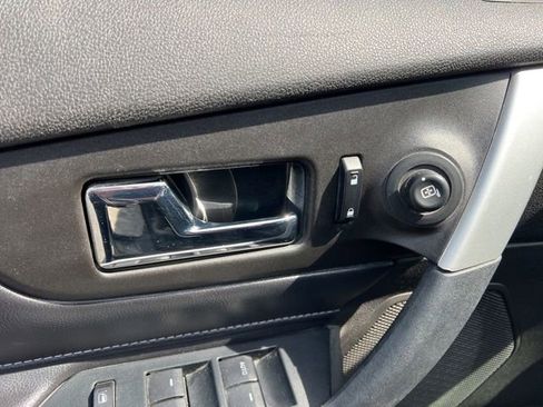 Used 2012 Ford Edge SE image 22