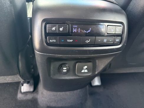 Used 2023 Hyundai Palisade SEL w/ Premium Package AWD/4WD image 23