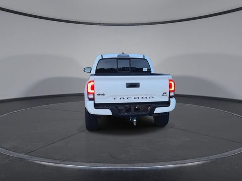 Used 2022 Toyota Tacoma SR AWD/4WD image 7