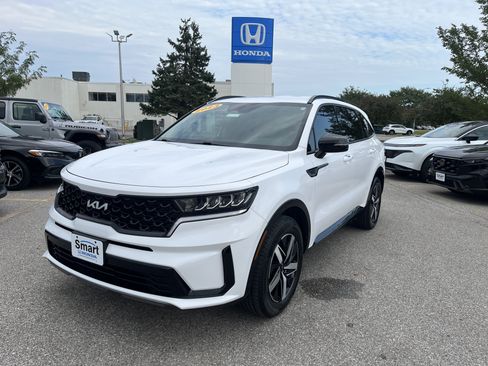 Used 2023 Kia Sorento S FWD image 1