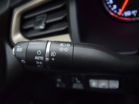 Used 2021 GMC Acadia Denali w/ Denali Technology Package image 40