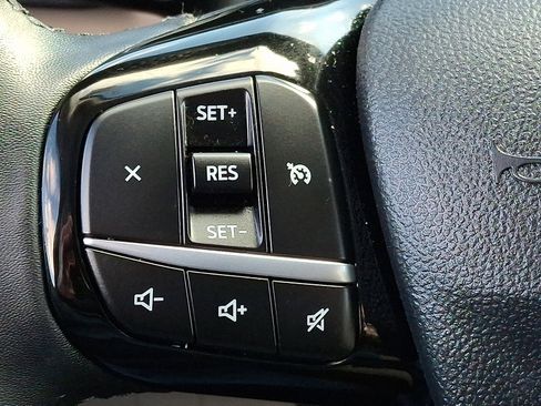 Used 2022 Ford Escape SEL image 22