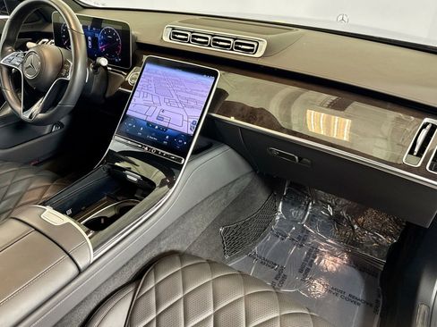 Certified 2022 Mercedes-Benz S 500 4MATIC image 28
