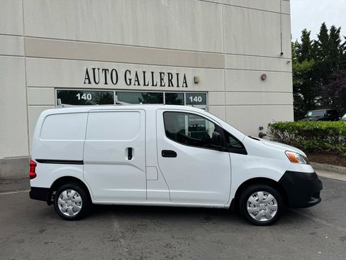 Used 2019 Nissan NV200 S FWD image 3