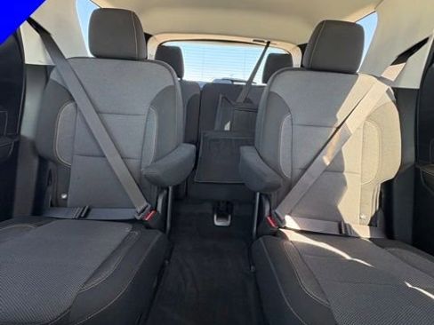 Used 2020 Chevrolet Traverse LT w/ Driver Confidence II Package image 22