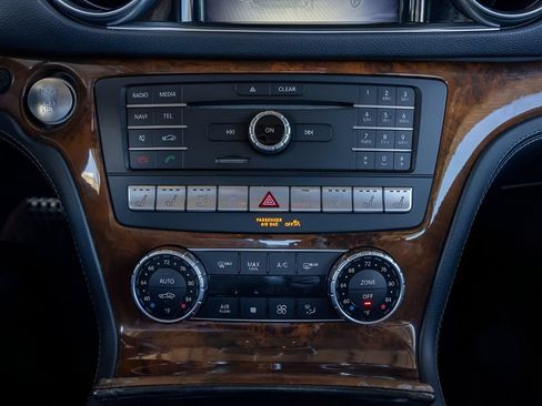 Used 2019 Mercedes-Benz SL 450 image 23